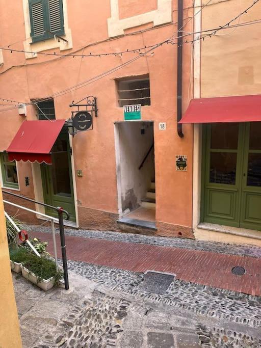 La Scalinata Apartment บอร์ดิเกรา ภายนอก รูปภาพ
