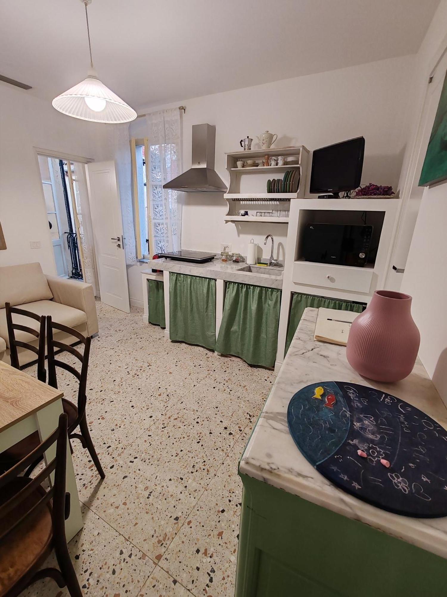 La Scalinata Apartment บอร์ดิเกรา ภายนอก รูปภาพ